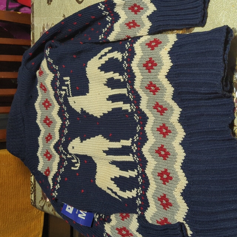 Sweater - Picture 5 of 5